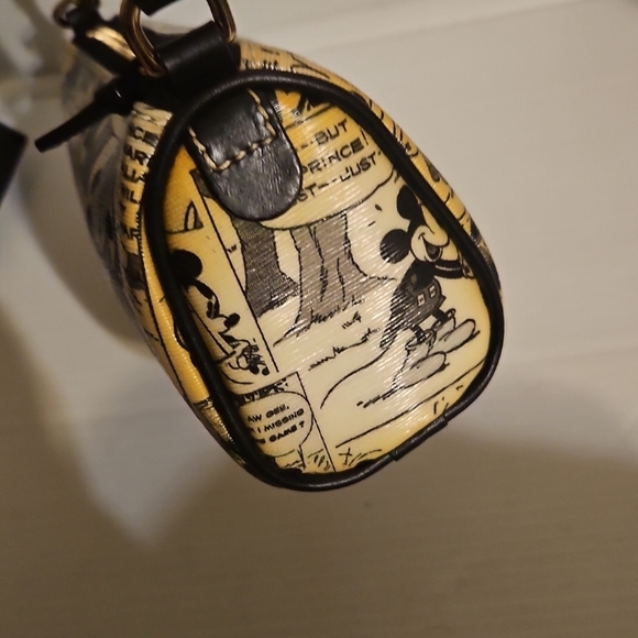 Dooney & Bourke Disney Mickey Comic Mini Barrel Bag – Rare